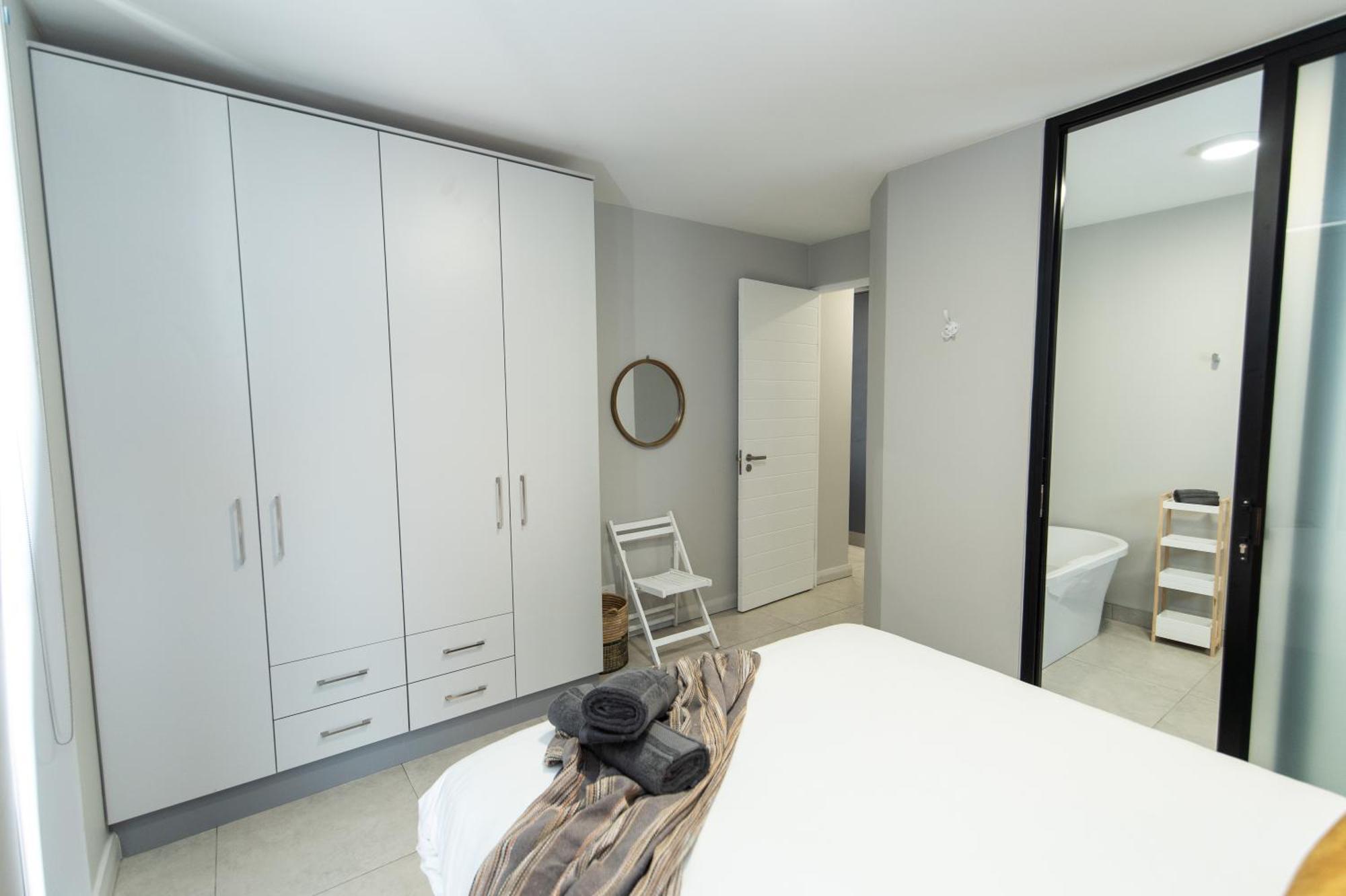 Cozy Modern Apartment At Bellamare Port Elizabeth Ngoại thất bức ảnh